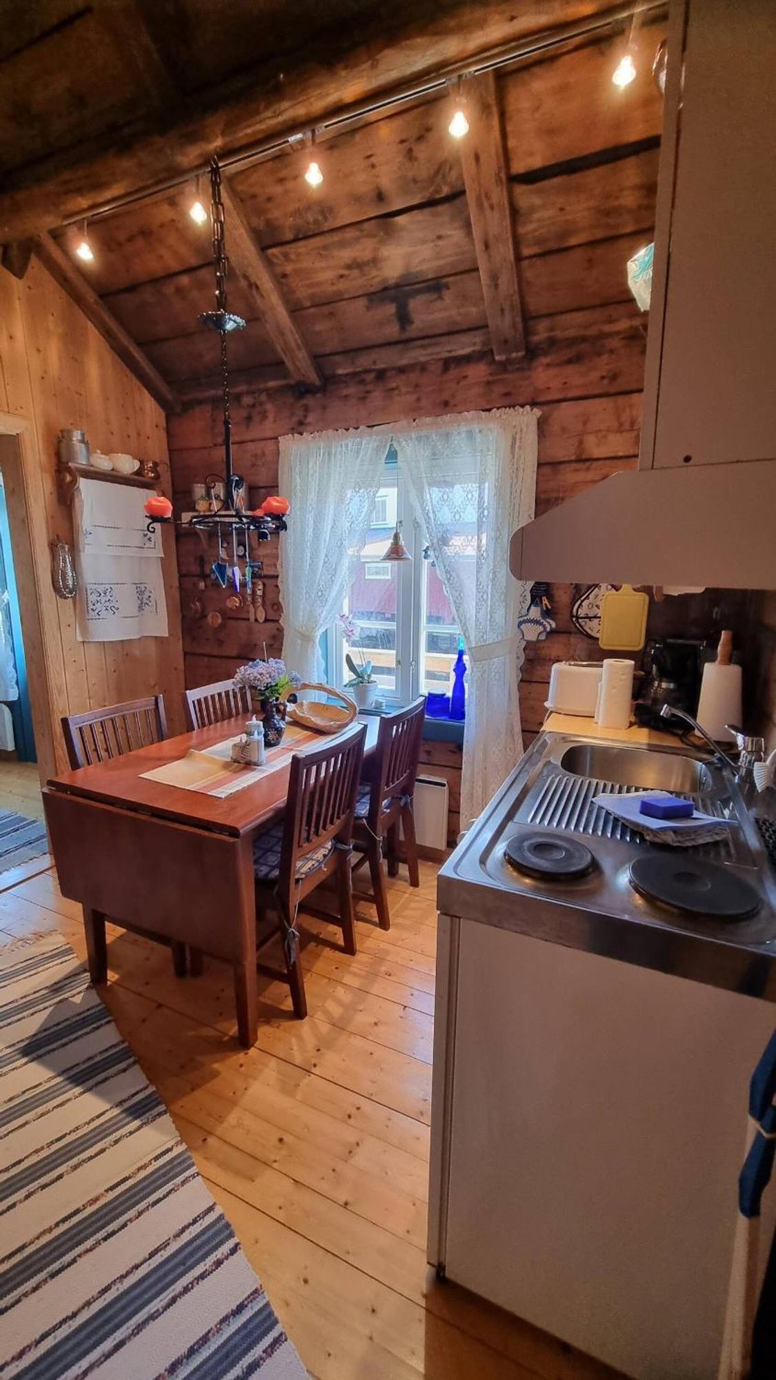 Sørvågen Koselig Rorbu Pa Tindヴィラ エクステリア 写真